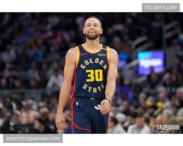 库里回忆初入NBA时刻：科比肘顶我后命中后仰跳投成为我的欢迎仪式