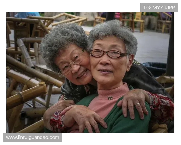 大秋妻子感动回忆相爱十年青春永恒余生相伴之情 大秋妻子感动回忆相爱十年青春永恒余生相伴之情