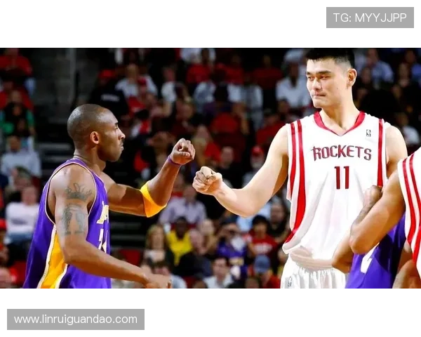 姚明颁奖提醒:篮球精神传承与青年运动员的奋斗之路